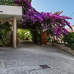 Apartment Apartments By The Sea Sumpetar, Omis - 949